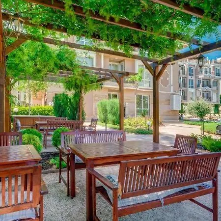 Izida Palace A30 Apartment Sunny Beach
